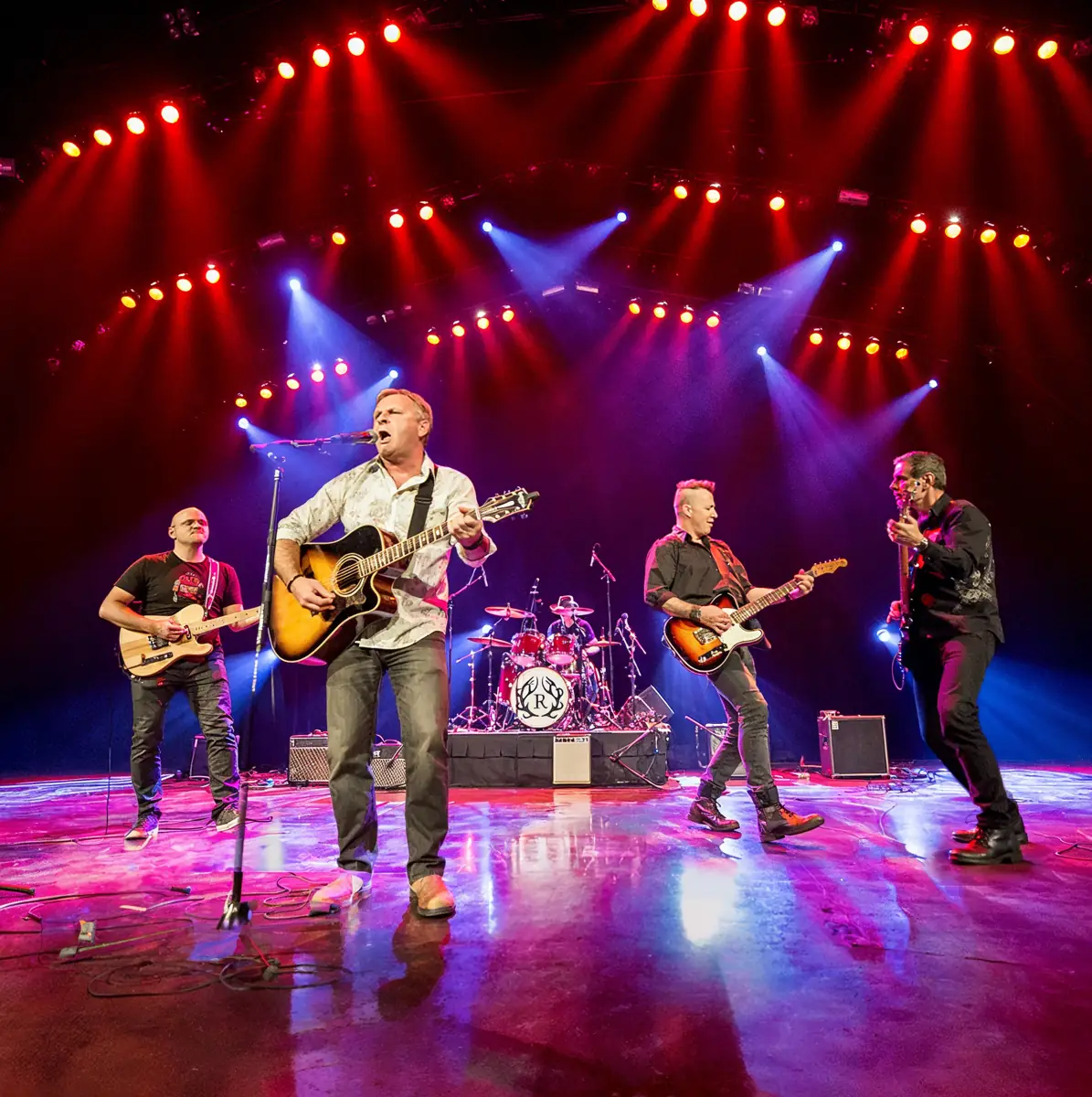 Renegade live: Renegade, full band